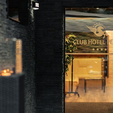 Club Hotel Pegasus Tiszaug エクステリア 写真