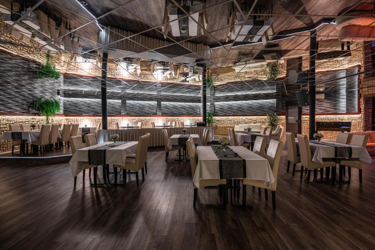 Club Hotel Pegasus Tiszaug エクステリア 写真