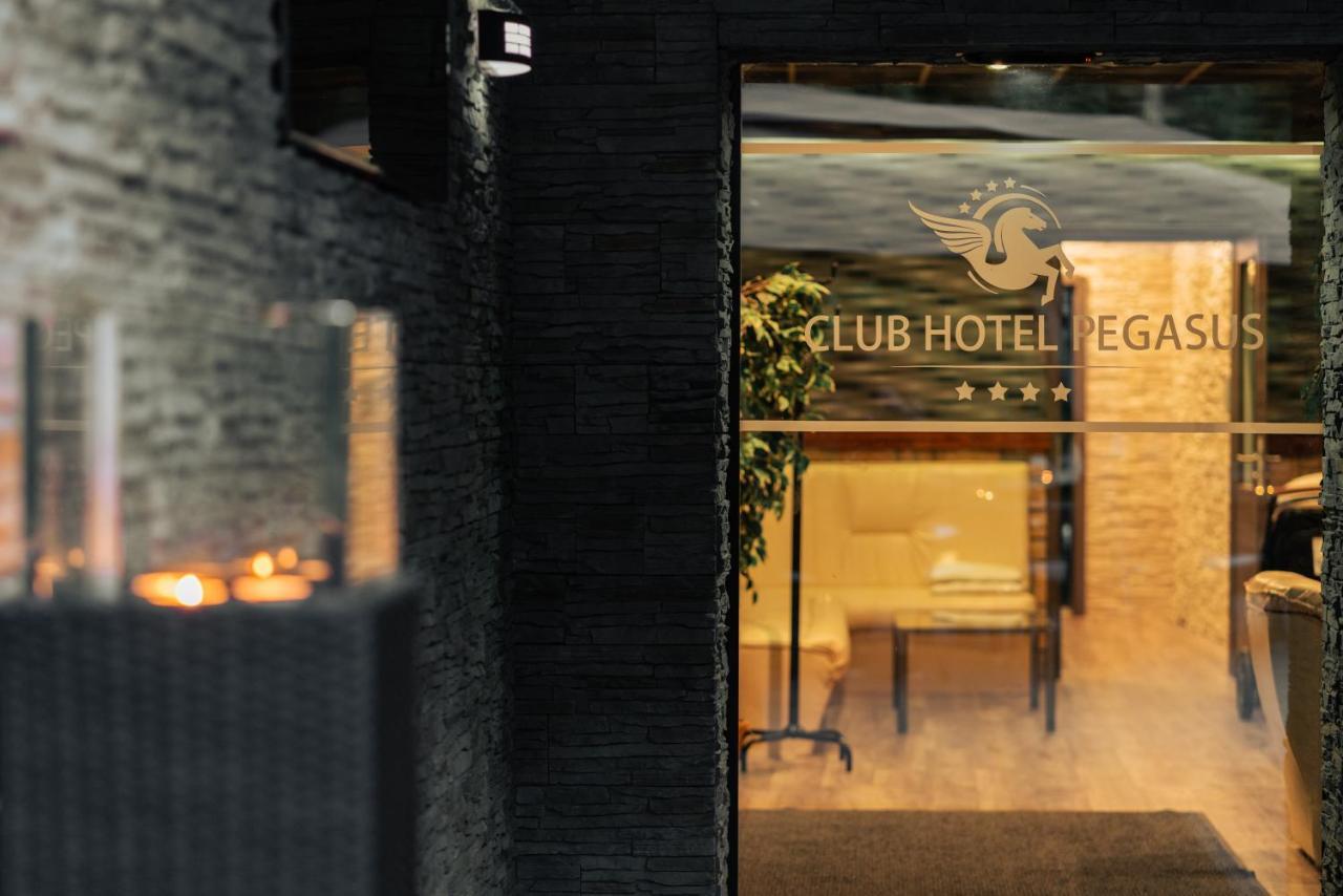 Club Hotel Pegasus Tiszaug エクステリア 写真