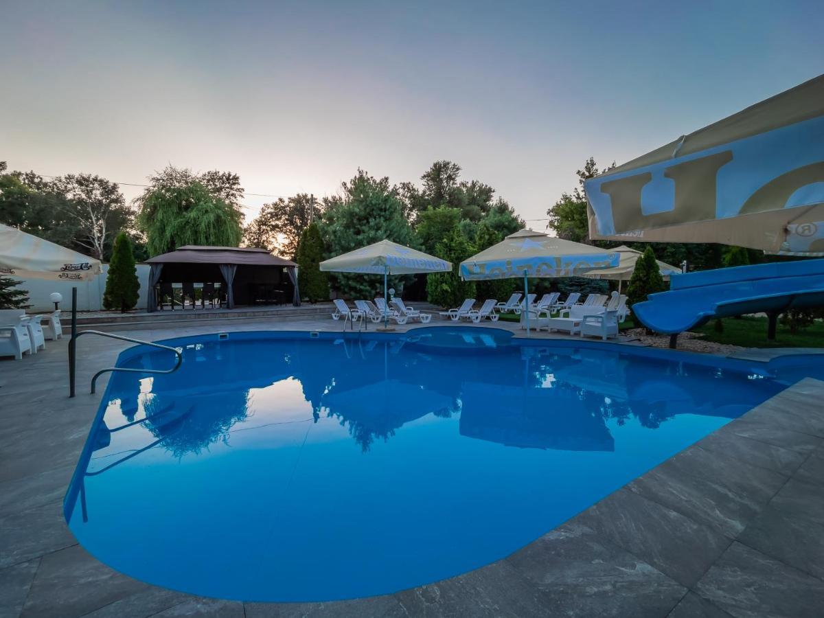 Club Hotel Pegasus Tiszaug エクステリア 写真