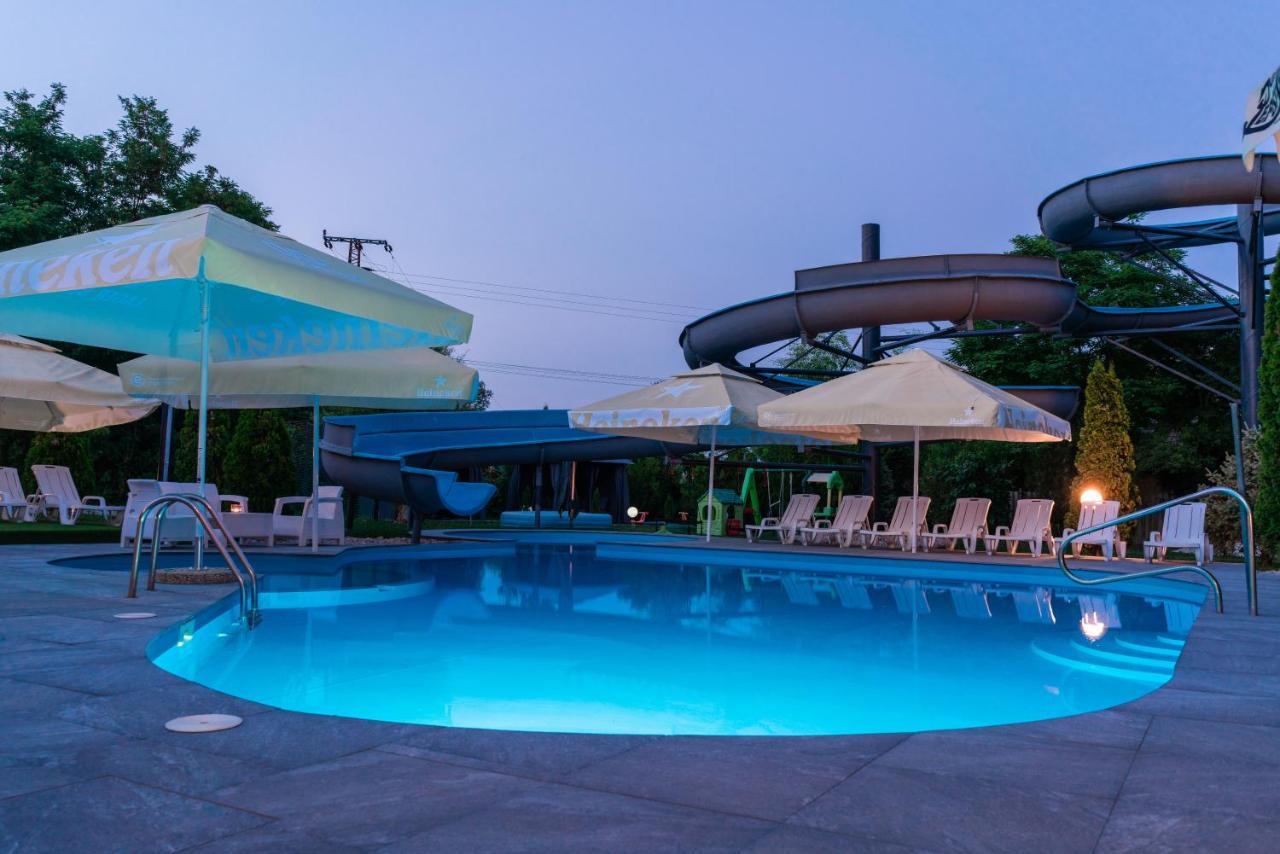 Club Hotel Pegasus Tiszaug エクステリア 写真